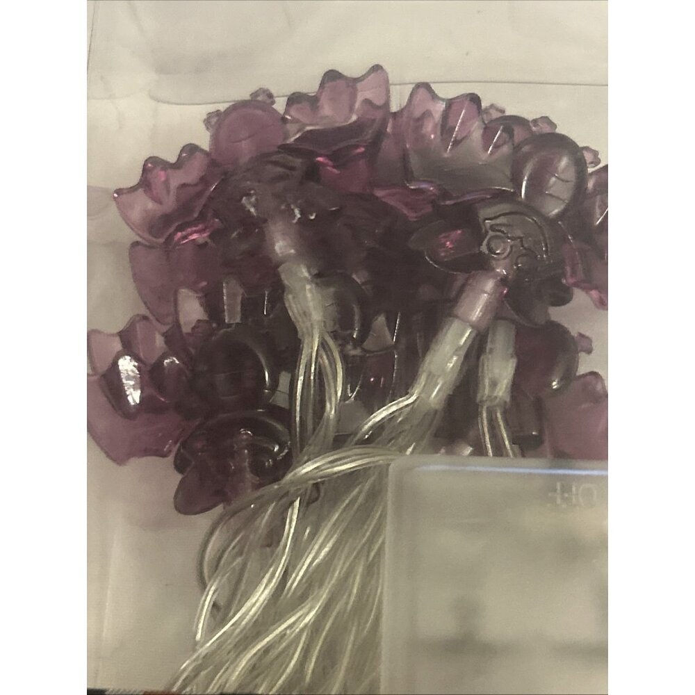 Halloween 10 Led Purple Bat String Lights Black Wire 6 Feet Battery Operated New - Picture 11 of 16